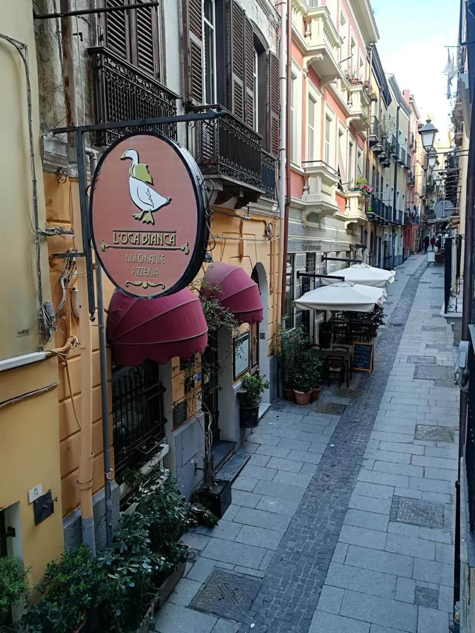 Bed and Breakfast B.House à Cagliari Extérieur photo